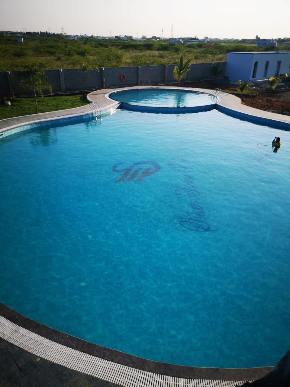 Silver Stone Park Resort, Kovilpatti Extérieur photo